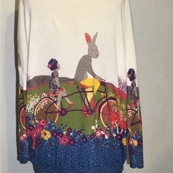 Miss Jolie London oversized graphic blouse size medium - Picture 2 of 7